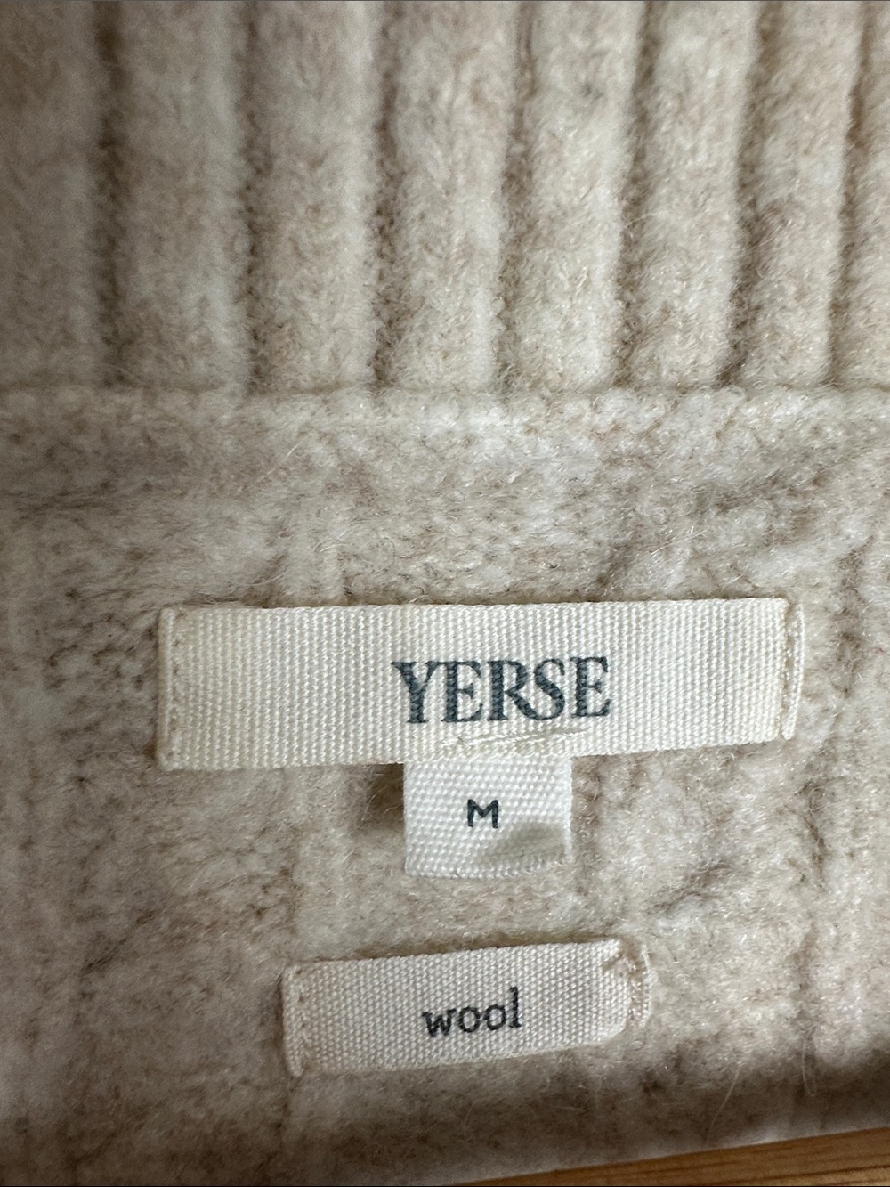 YERSE Wool Alpaca acrylic blend Cable-Knit Half-Zip Poncho Shall Oatmeal Cream - Picture 2 of 13